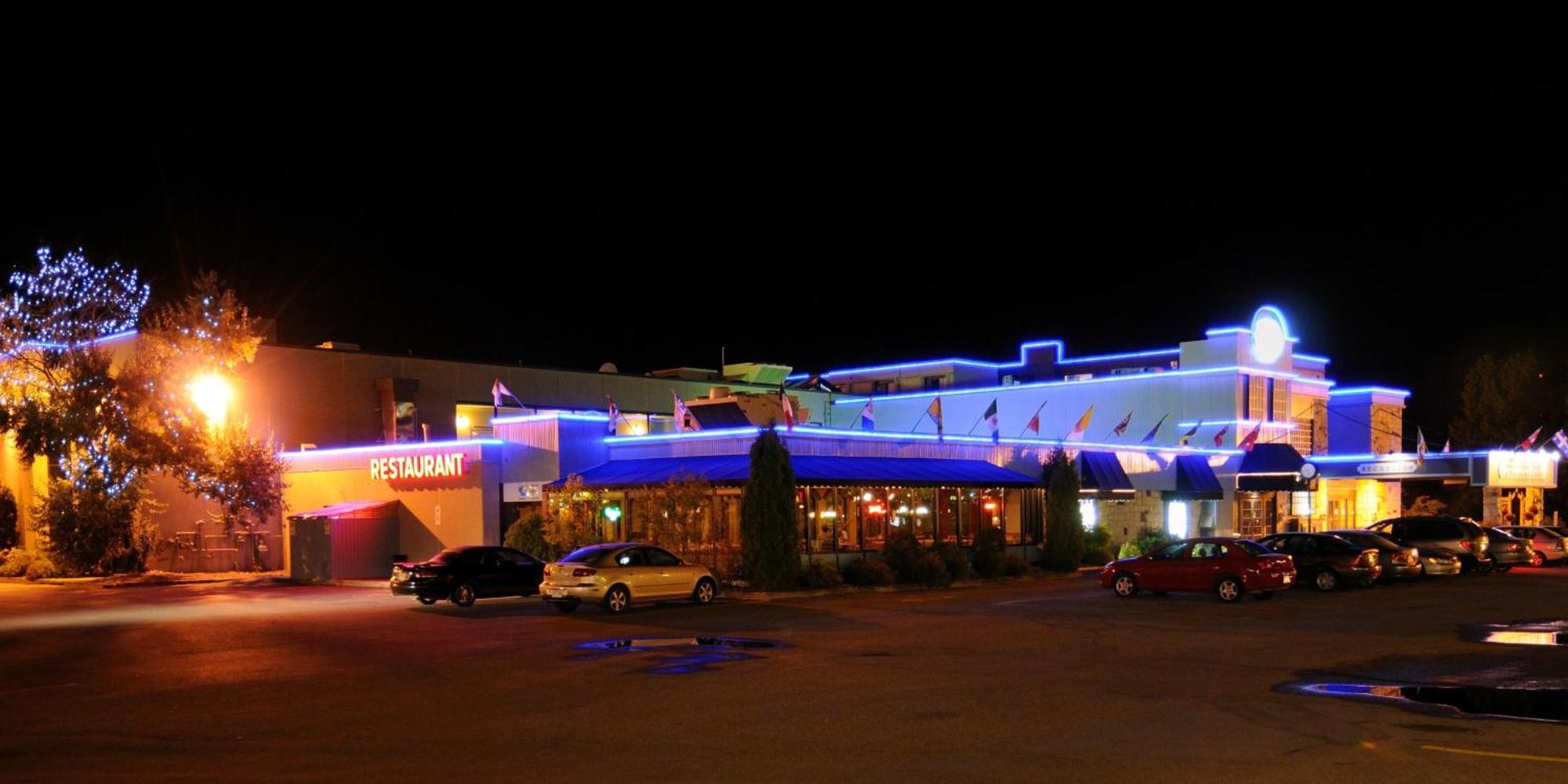 La Sagueneenne - Hotel Et Centre De Congres Chicoutimi Exterior foto