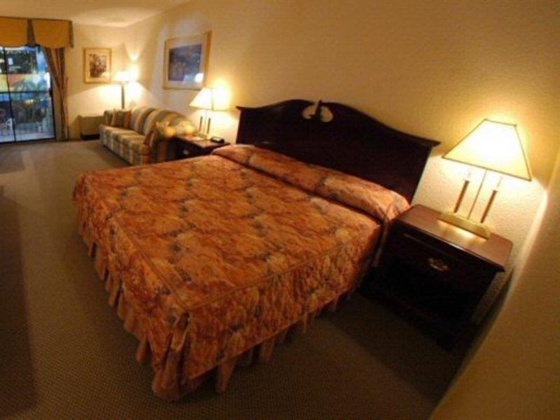 La Sagueneenne - Hotel Et Centre De Congres Chicoutimi Cameră foto